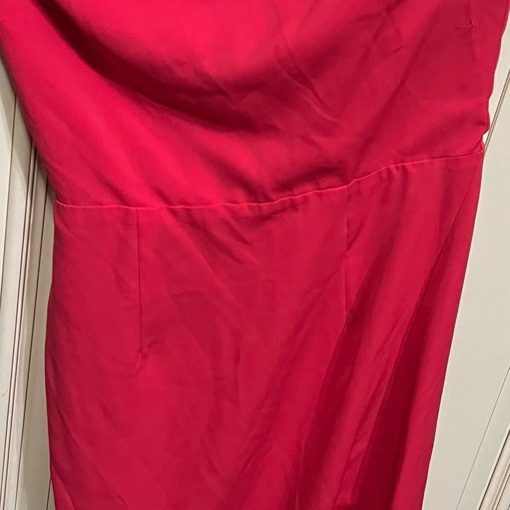 Lazo Midi Dress in Hot Pink
Lovers and Friends Sz S - Picture 5 of 12
